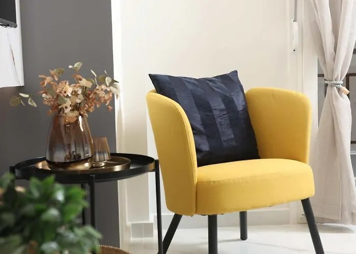 Venia 24 White Tower 公寓 *