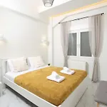 Venia 24 White Tower * Thessaloniki