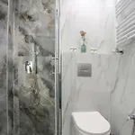 Venia 24 White Tower *